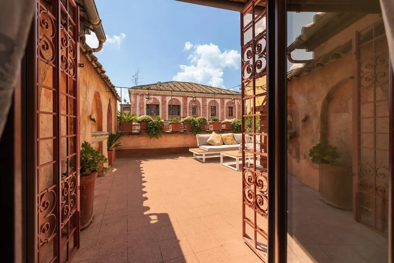 Principessa Trevi Apartment Rome