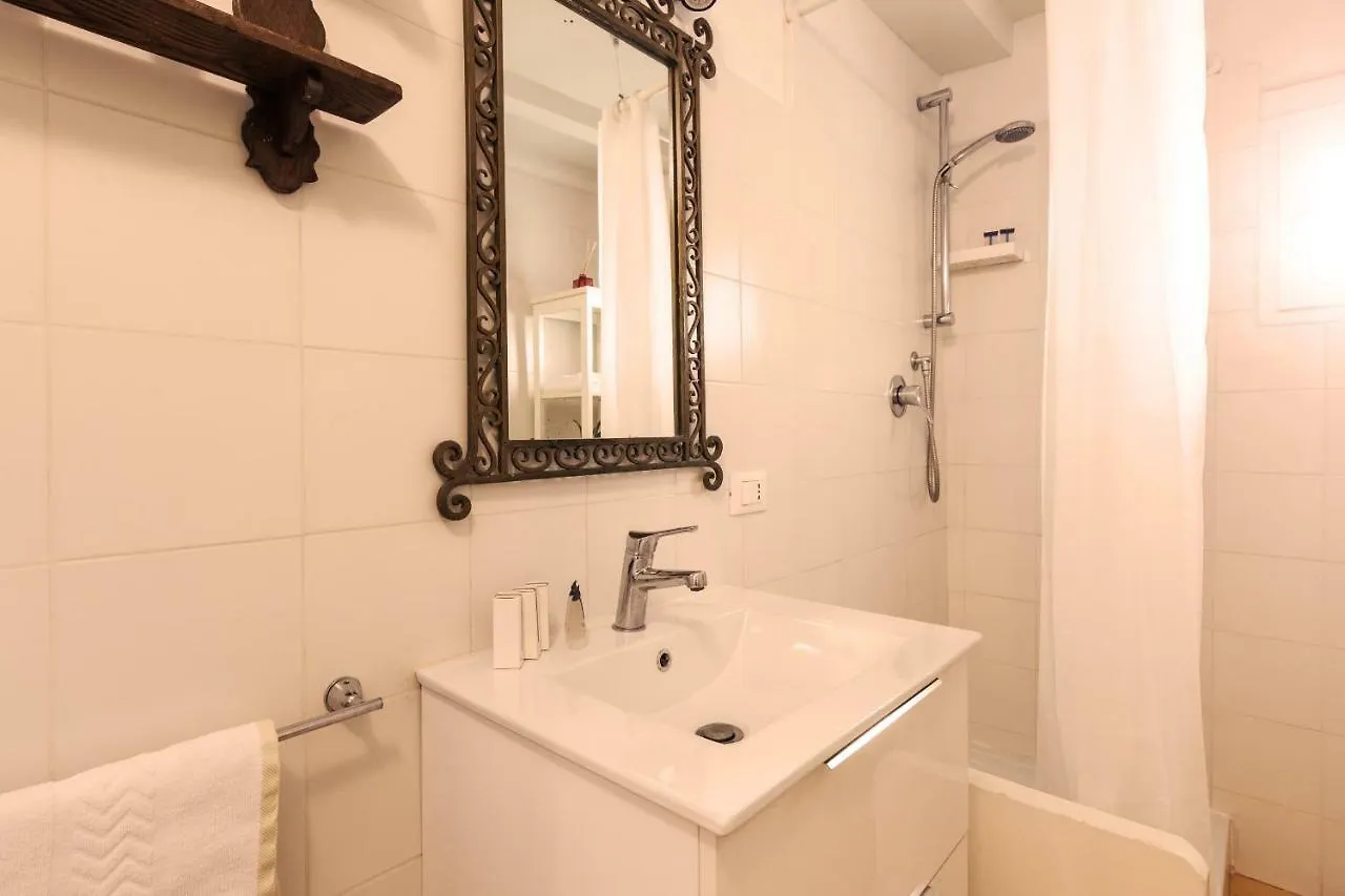Principessa Trevi Apartment Rome