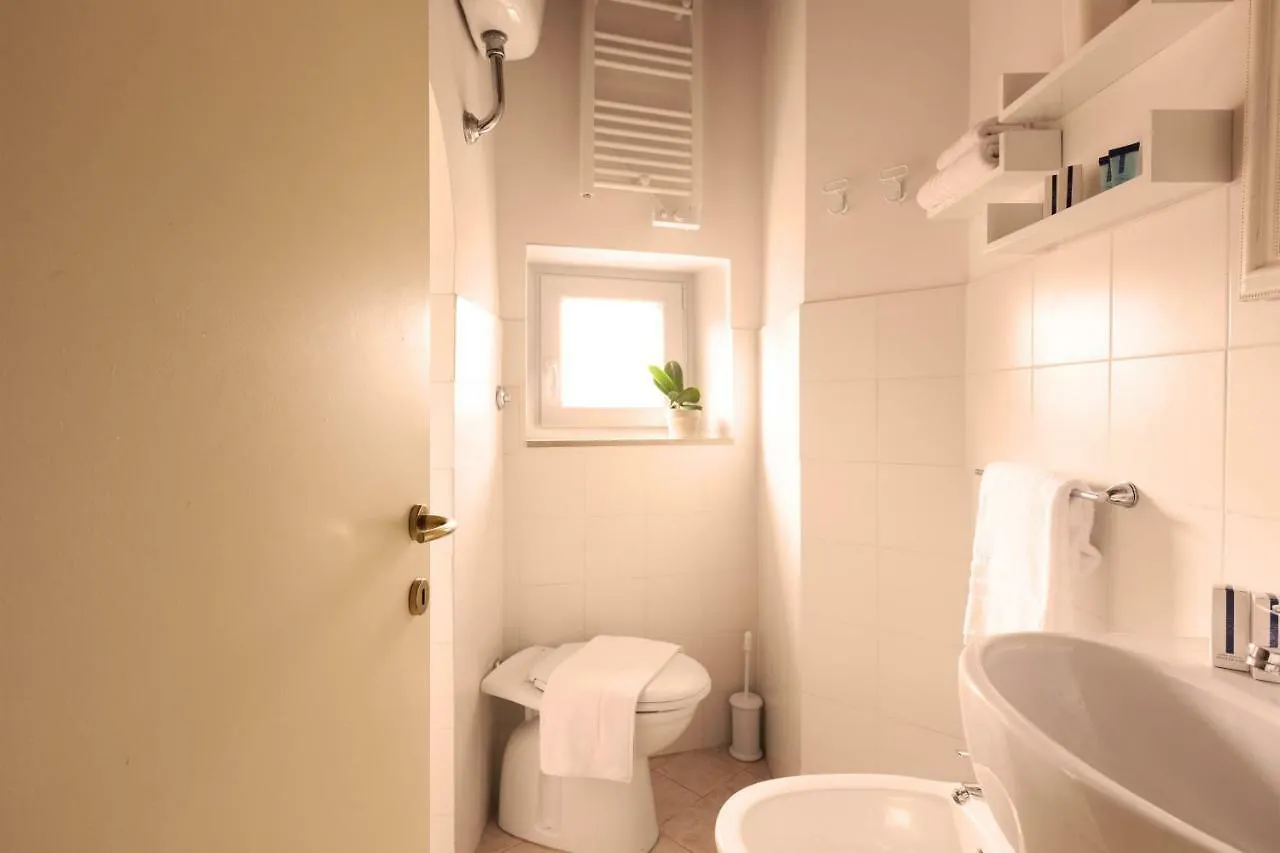 Principessa Trevi Apartment Rome 0*,  Italy